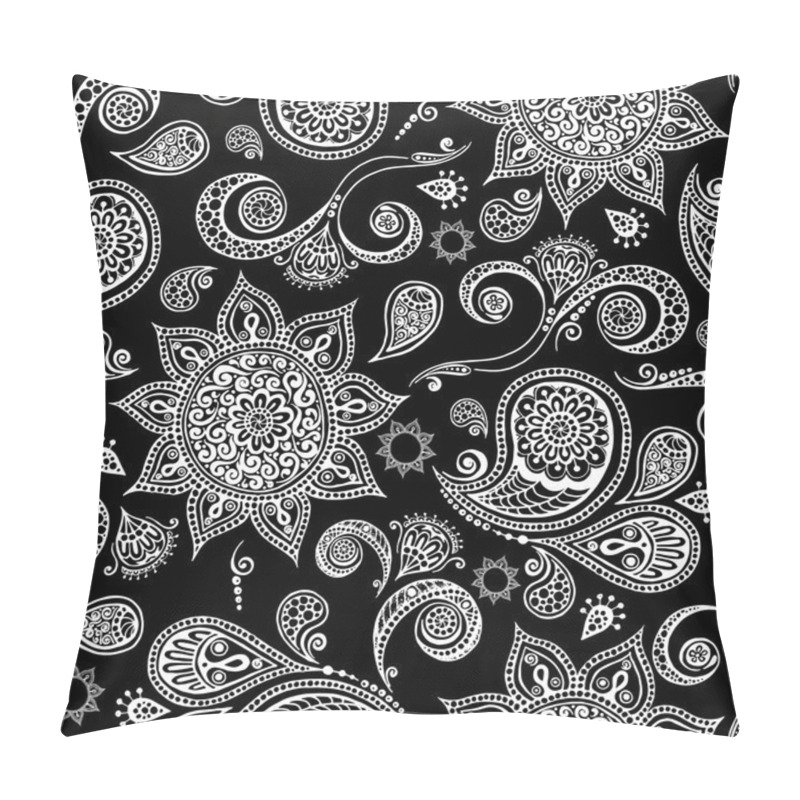 Personality  Ethnic Seamless Pattern With Mandala, Cucumbers And Paisley. Pillow Covers