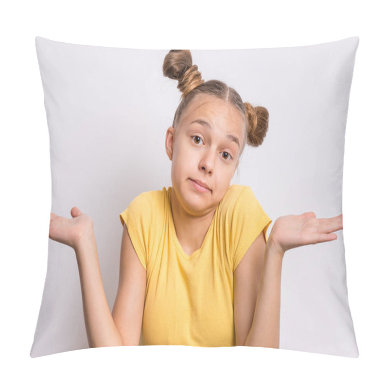 Personality  Teen Girl Portrait In Studio Pillow Covers