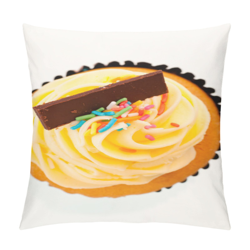 Personality  Vanilla Cupcake Top View Pillow Covers