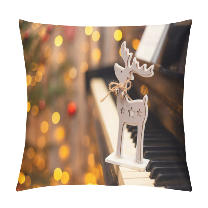 Personality  Christmas Deer Decoration With Jingle Bells On Piano Keyboard. Christmas Atmosphere Pillow Covers