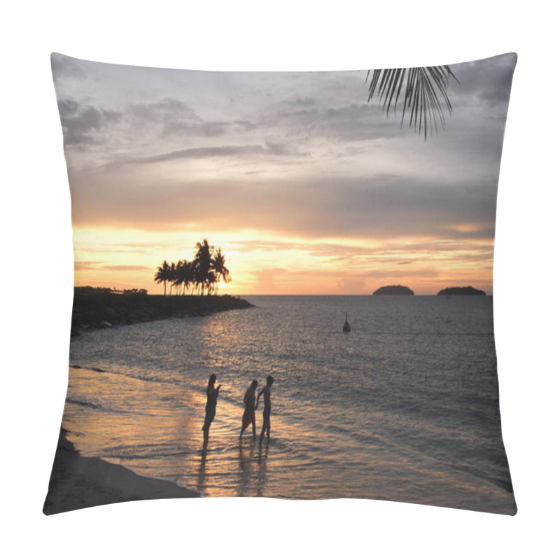 Personality  Beautiful Silhouette Landscape Of The Beach With Tourists On The Vacation Pillow Covers