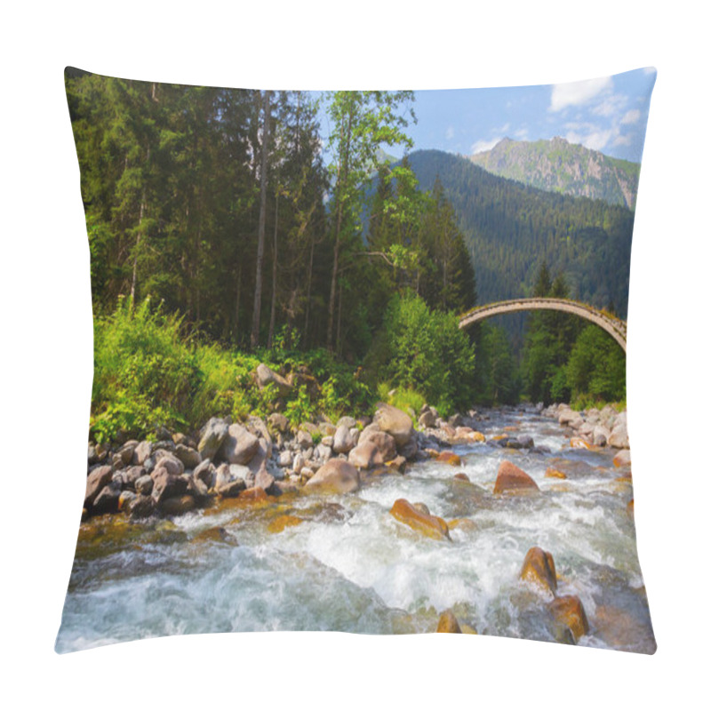 Personality  Old Historical Stone Bridges And Nature Scenery Pillow Covers