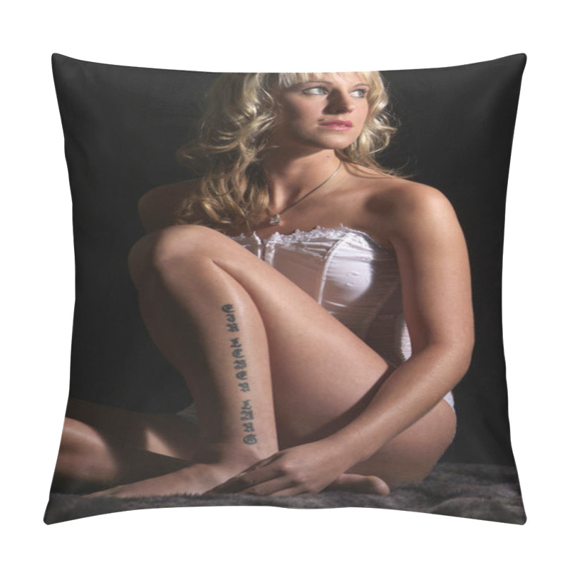 Personality  Woman Stitzt And Shows Her Tattoo On Leg Pillow Covers