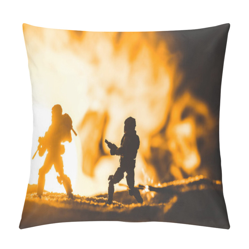 Personality  Toy Soldiers Silhouettes With Guns On Planet With Sun In Smoke On Background Pillow Covers