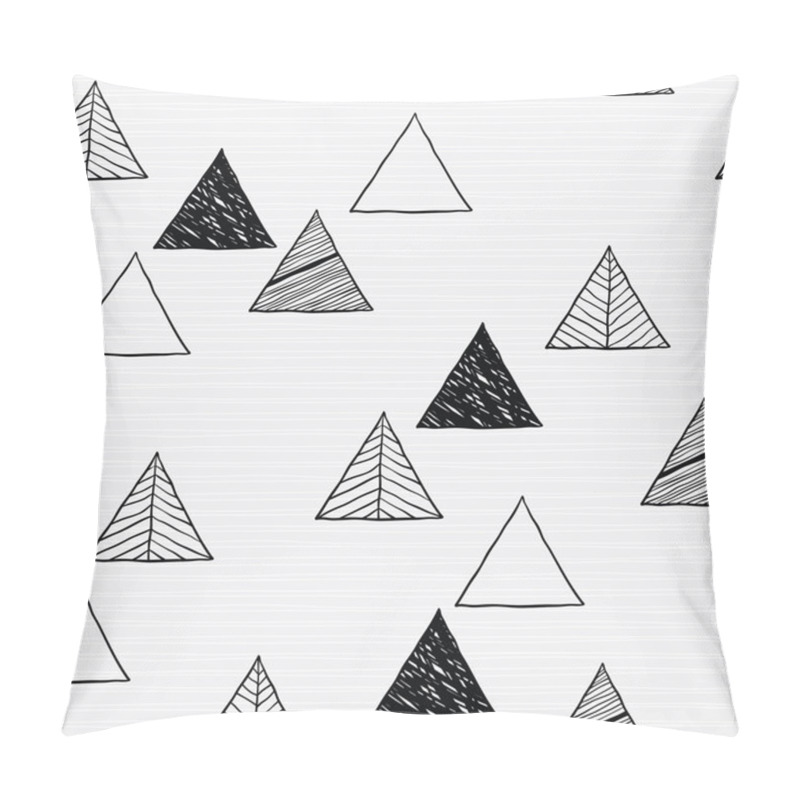 Personality  Seamless Hand-drawn Triangles Pattern. Pillow Covers