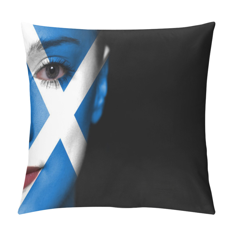 Personality  Portrait Of A Woman With The Flag Of The USA Painted On Her Face Pillow Covers