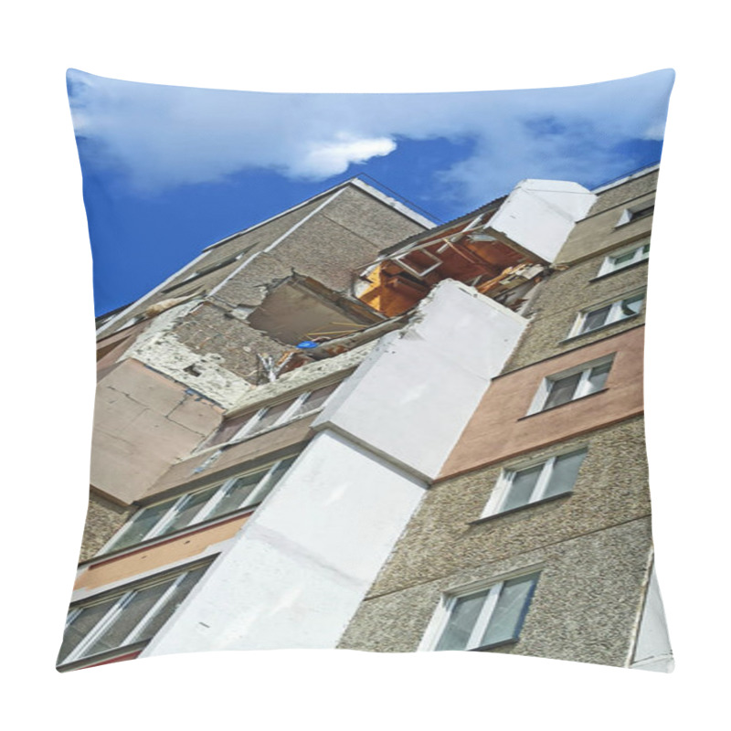 Personality  Chernihiv - Ukraine. 18 March 2022: Destruction In Wall Of A Multi-storey Building After Being Hit By Artillery Shell Multi-storey Building In Chernihiv Where Shell Hit. Dilapidated Apartment Building During Russo-Ukrainian War Pillow Covers