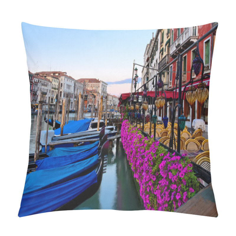 Personality  Postcard From Venice Pillow Covers