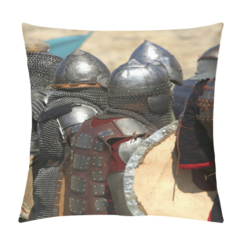 Personality  Knights In Shining Armor Pillow Covers