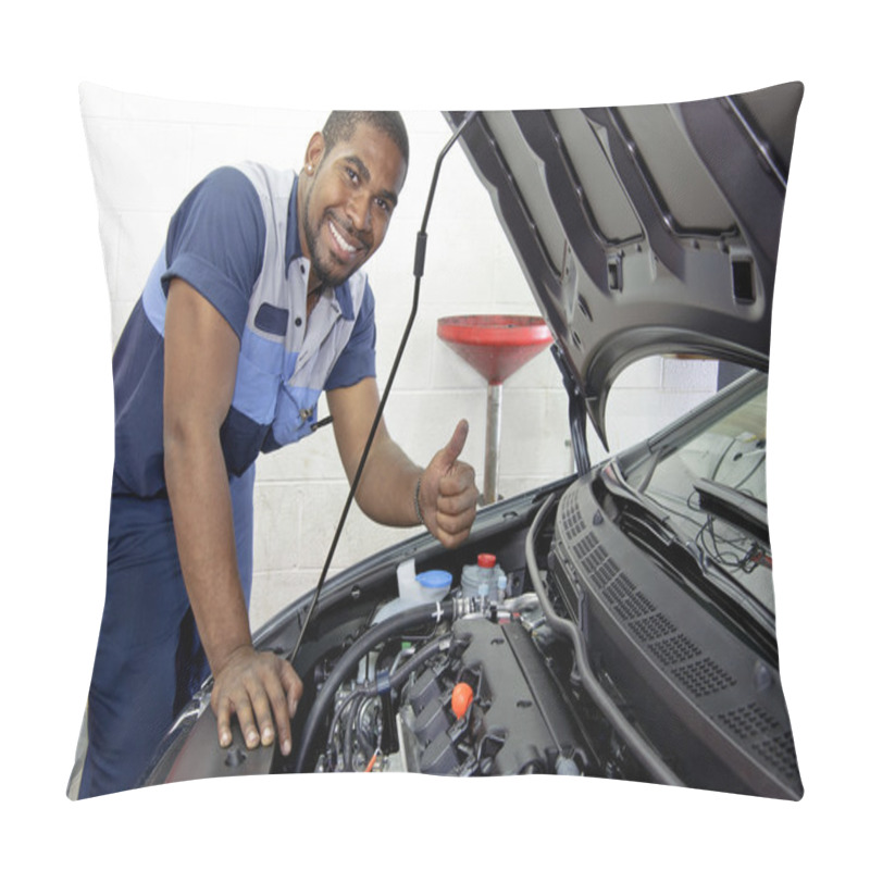 Personality  Auto Mechanic Smiling And Giving Thumbs Up Pillow Covers