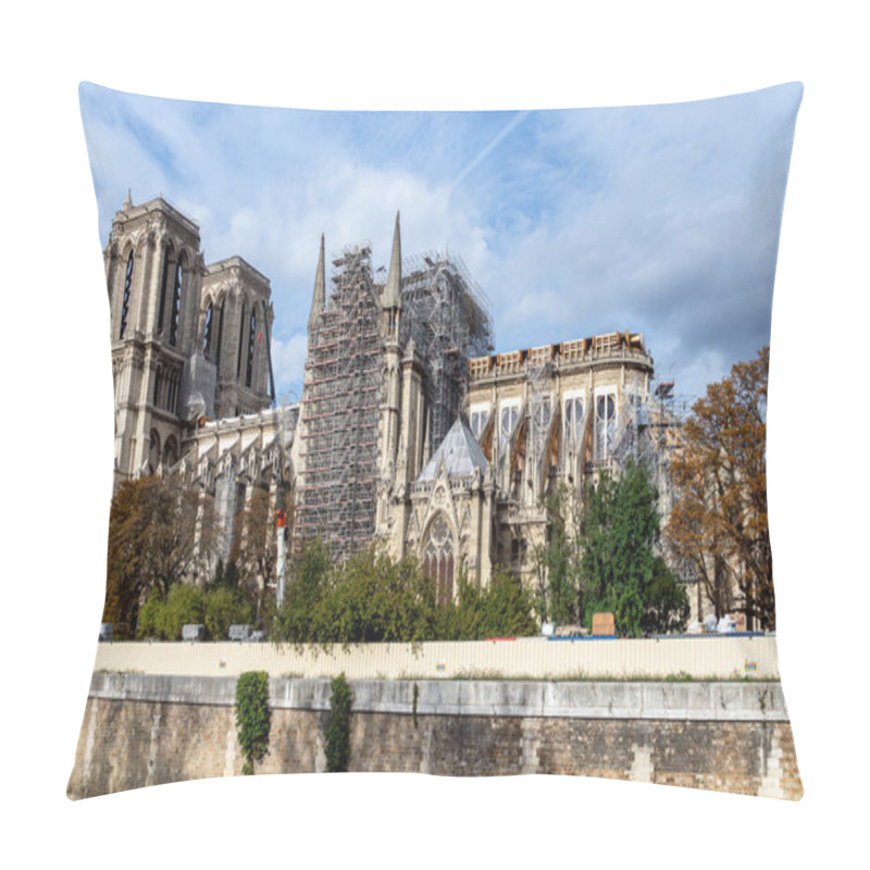 Personality  Notre Dame De Paris Under Reconstruction Pillow Covers