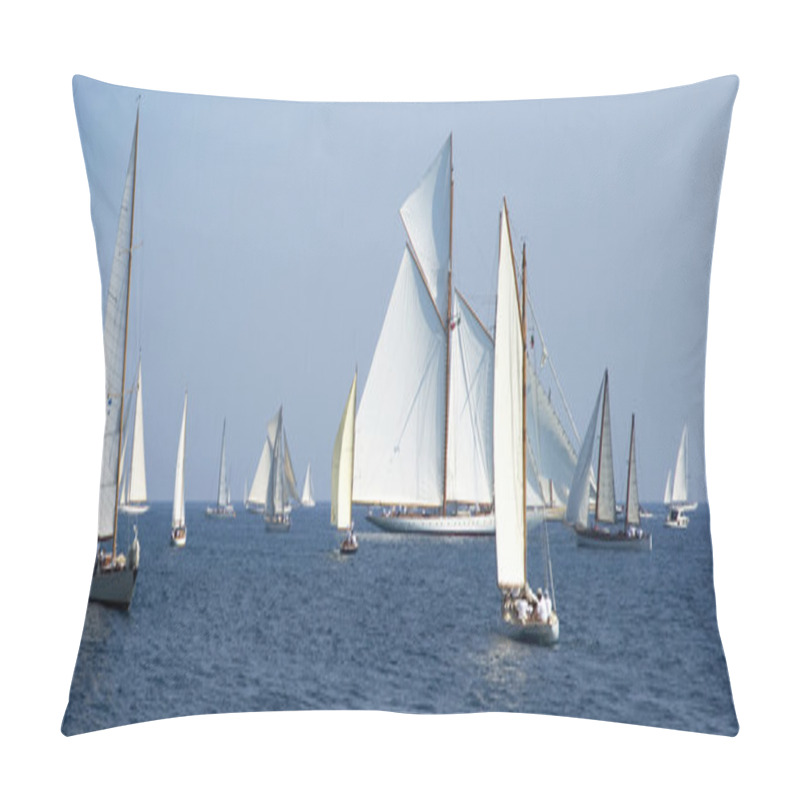 Personality  Classic Yacht Regatta Pillow Covers