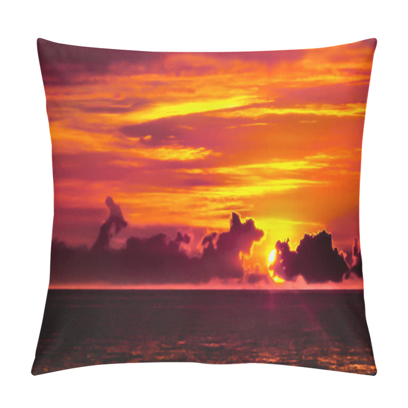 Personality  Lone Palm Beach And The Champagne Ponds On The Kohala Coast Of The Big Island Of Hawaii Pillow Covers