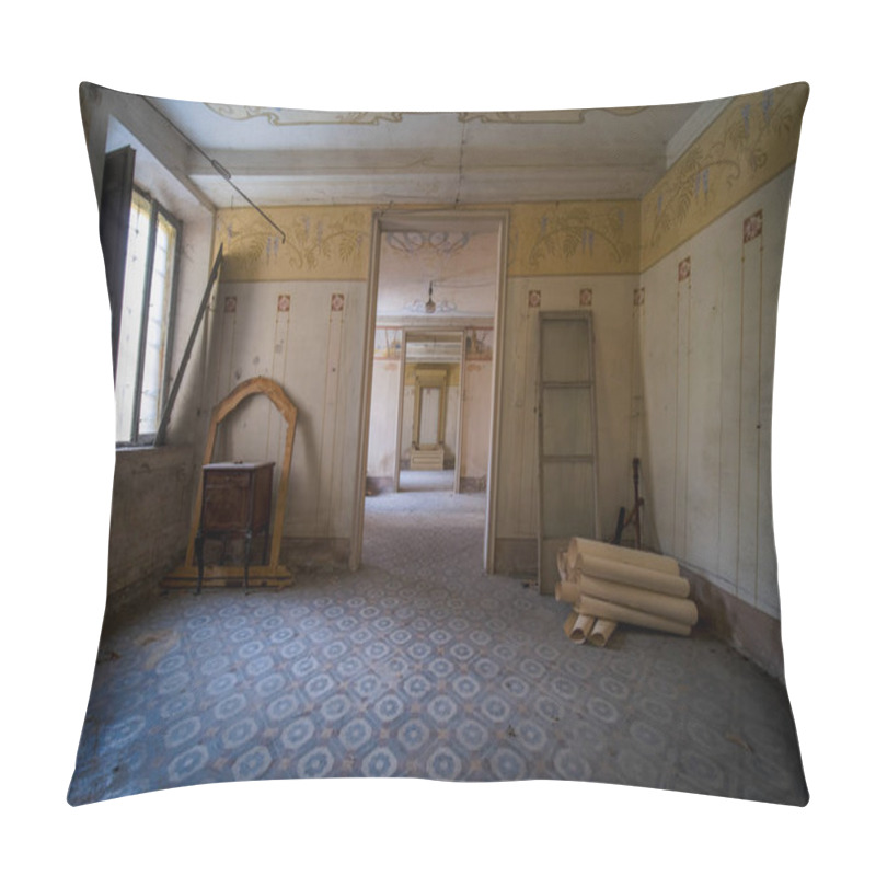 Personality  Large Living Room With Furniture And Shelves In Large Abandoned House. High Quality Photo Pillow Covers