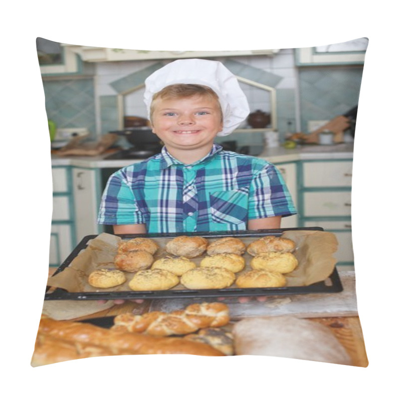 Personality  Children Making Pastry Pillow Covers