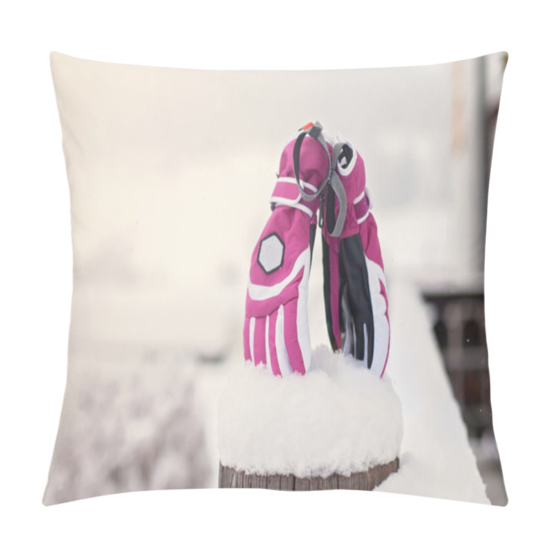 Personality  Winter Snow Gloves Pillow Covers