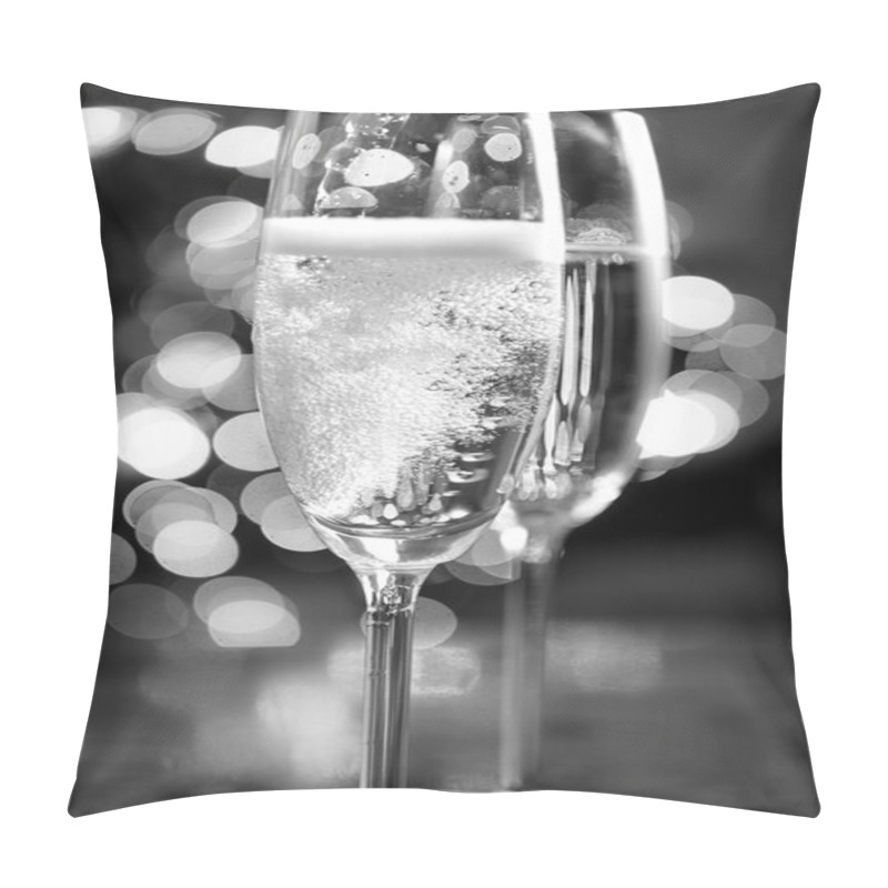 Personality  Black And White Photo Of Champagne Poured Into Glasses Pillow Covers