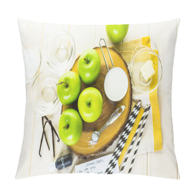 Personality  Preparing Homemade Black Candy Apples Pillow Covers