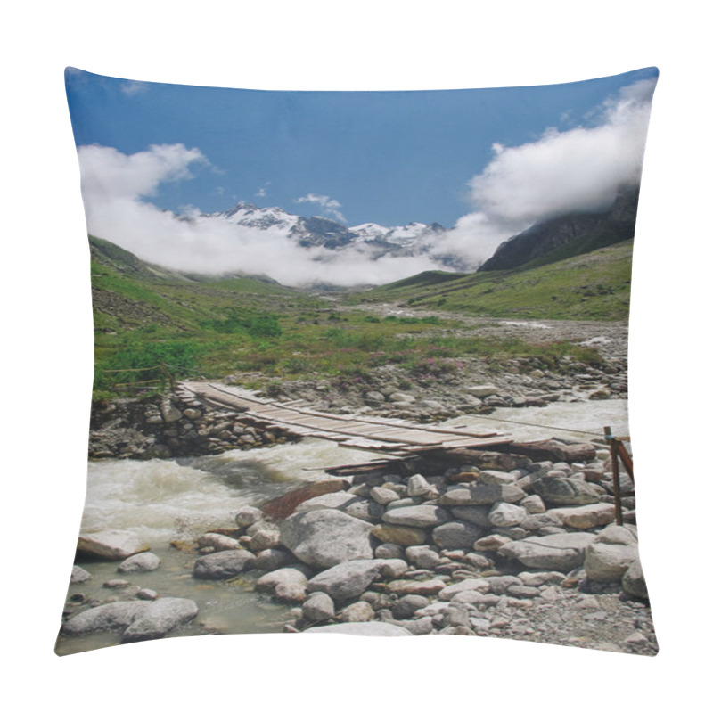 Personality  Bridge And River Pillow Covers