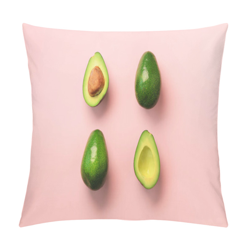 Personality  Organic Avocado With Seed, Avocado Halves And Whole Fruits On Pink Background. Top View. Pop Art Design, Creative Summer Food Concept. Green Avocadoes Pattern In Minimal Flat Lay Style. Pillow Covers