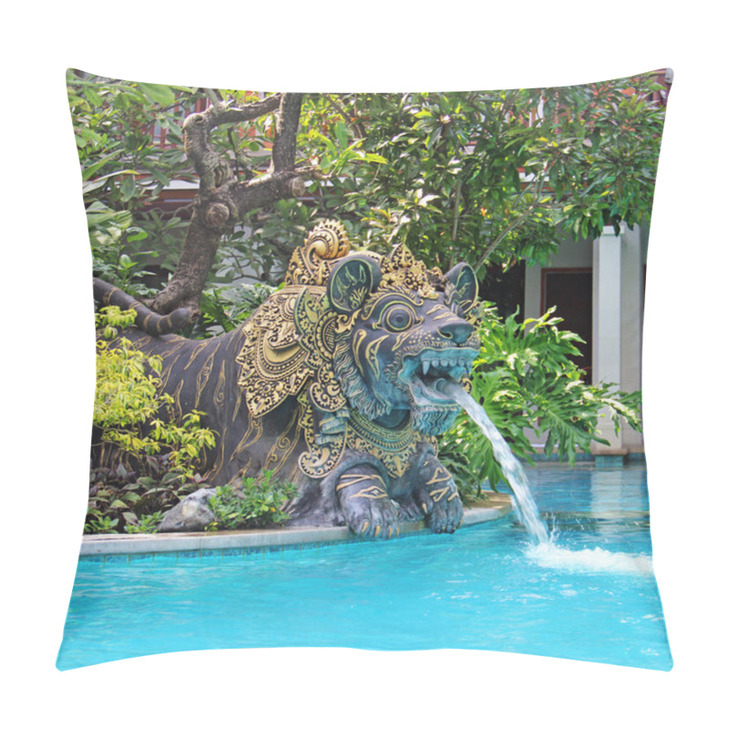 Personality  Beautiful Swimming Pool In The Tropics Resort Pillow Covers