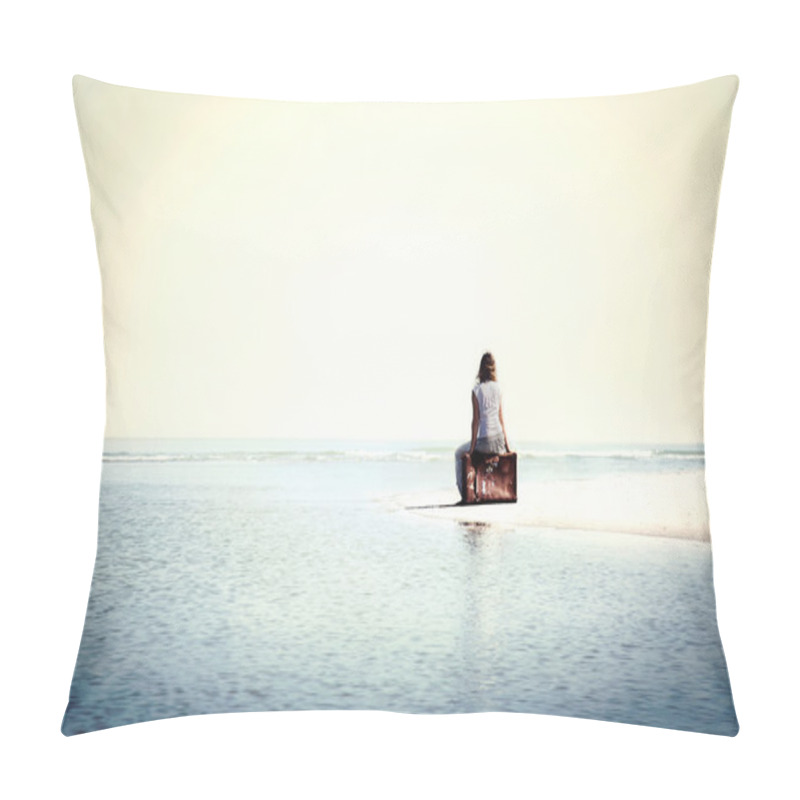 Personality  Traveler Woman Resting In Front The Spectacular Ocean Pillow Covers