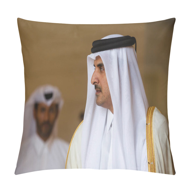 Personality  Qatar Sheikh Tamim Bin Hamad Al Thani Pillow Covers