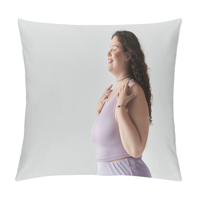 Personality  An Elegant Plus Size Woman Embraces Her Beauty With Joy And Confidence, Showcasing Self Love. Pillow Covers