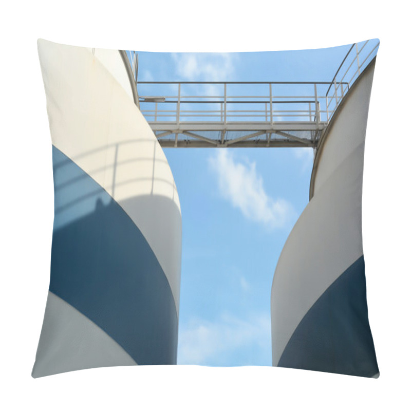 Personality  Bridge Pillow Covers