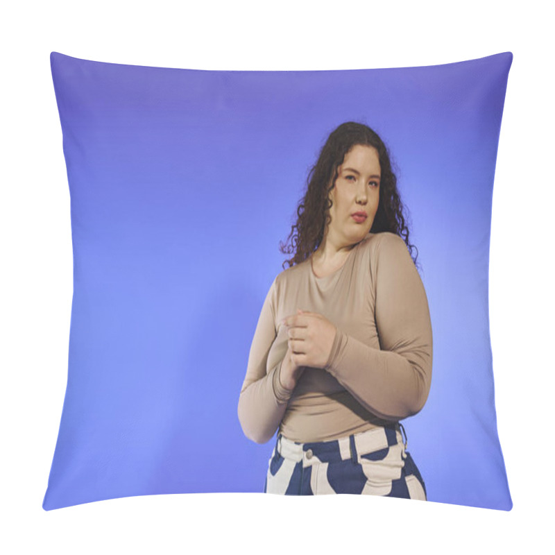 Personality  A Beautiful Plus Size Woman Stands Elegantly, Radiating Confidence With A Captivating Pose. Pillow Covers