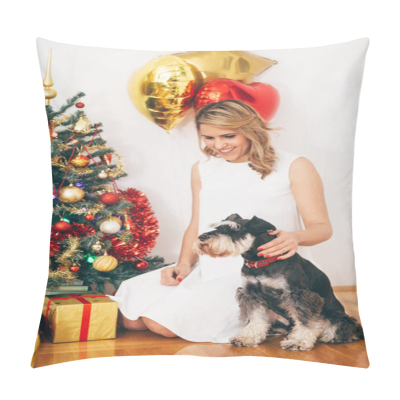 Personality  Girl Celebrating Christmas With Dog Pillow Covers