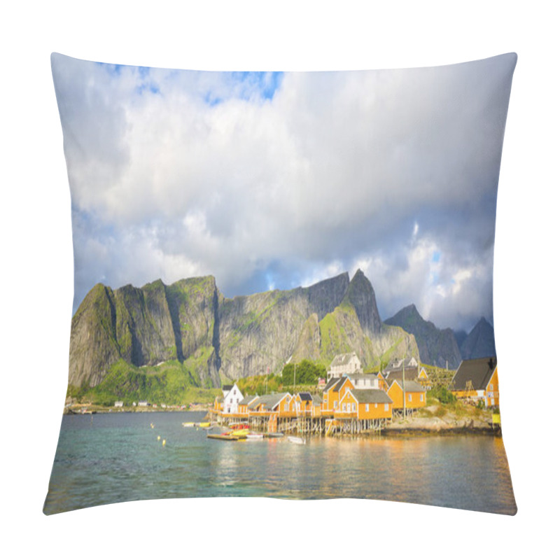 Personality  Reine And Sakrisoy Fishing Villages Pillow Covers