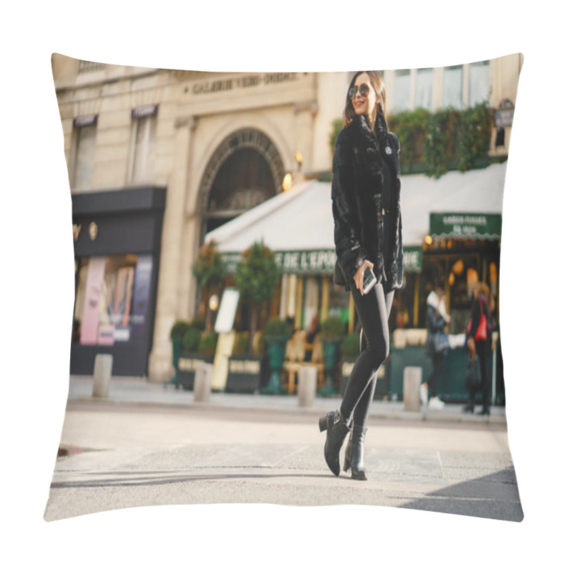 Personality  Girl Exploring Paris France By Herself Pillow Covers