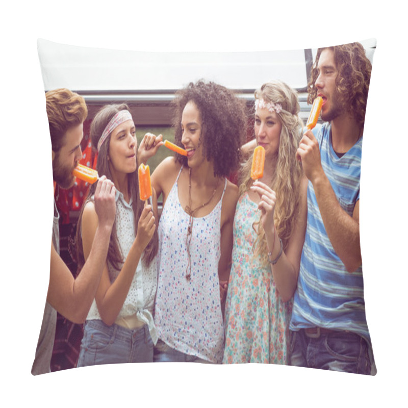 Personality  Hipster Friends Enjoying Ice Lollies Pillow Covers