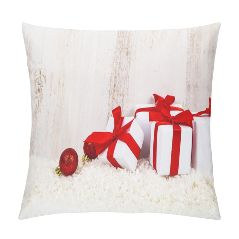 Personality  Gifts With Red Bows On Snow  Pillow Covers