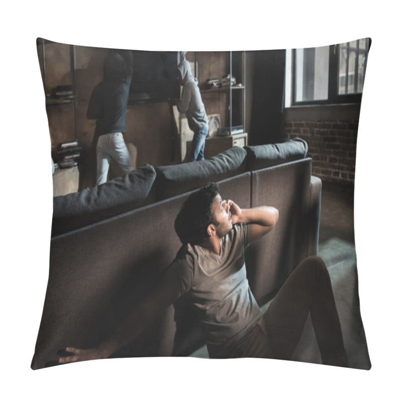 Personality  Burglars And Scared Man Pillow Covers