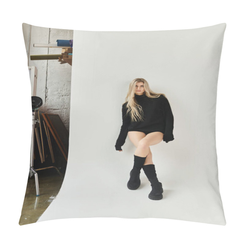 Personality  A Beautiful Young Woman With Long Blonde Hair Showcases A Stylish Black Outfit In A Creative Studio. Pillow Covers