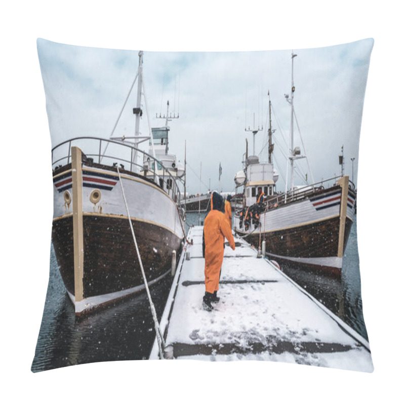 Personality  Professional Fishermen Are Preparating For Fishing Pillow Covers