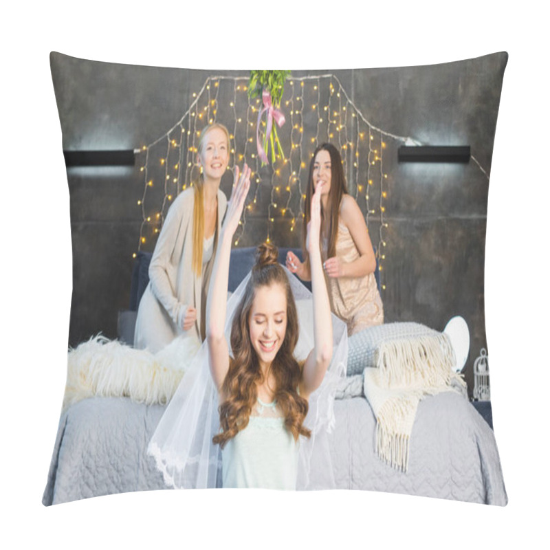 Personality  Fiancee Throwing Bouquet  Pillow Covers