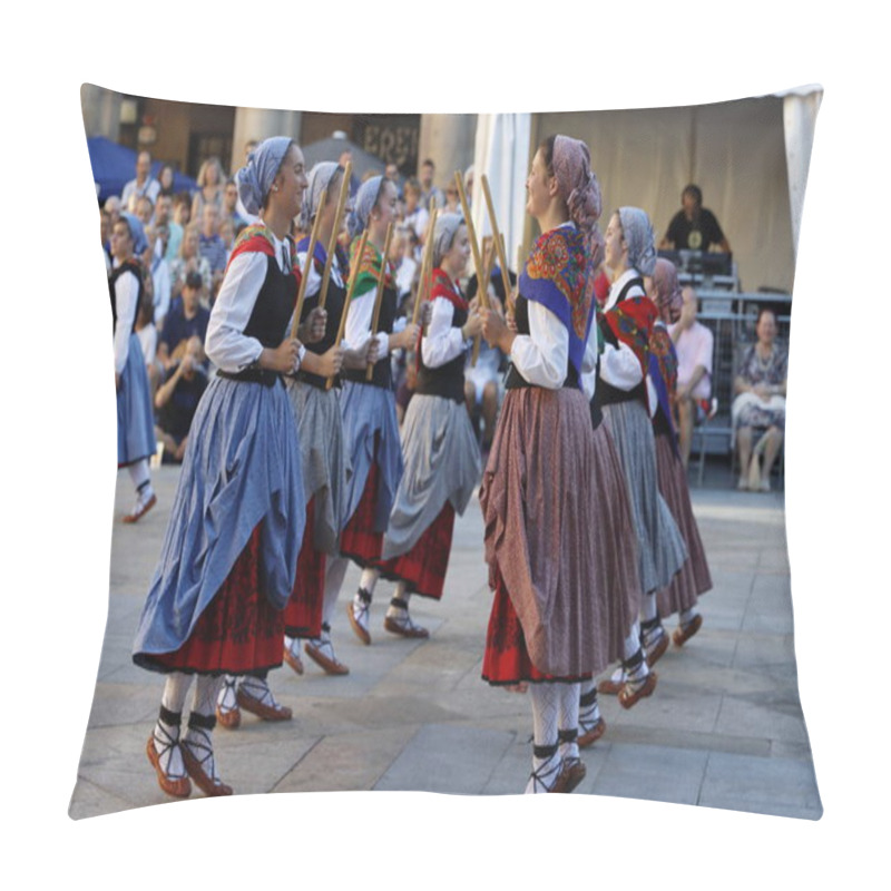 Personality  Basque Folk Dance Exhibition Pillow Covers