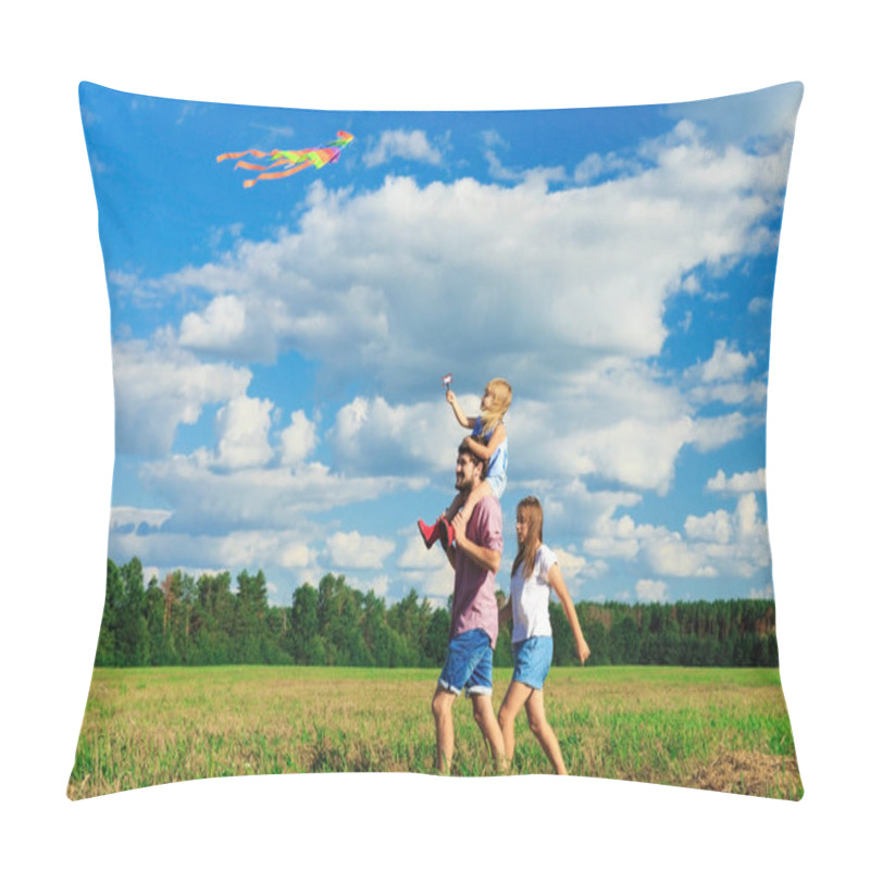 Personality  Mother, Father And Daughter Are Flying A Kite In The Field. Back Pillow Covers