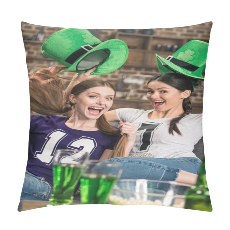 Personality  Women Celebrating St Patricks Day Pillow Covers