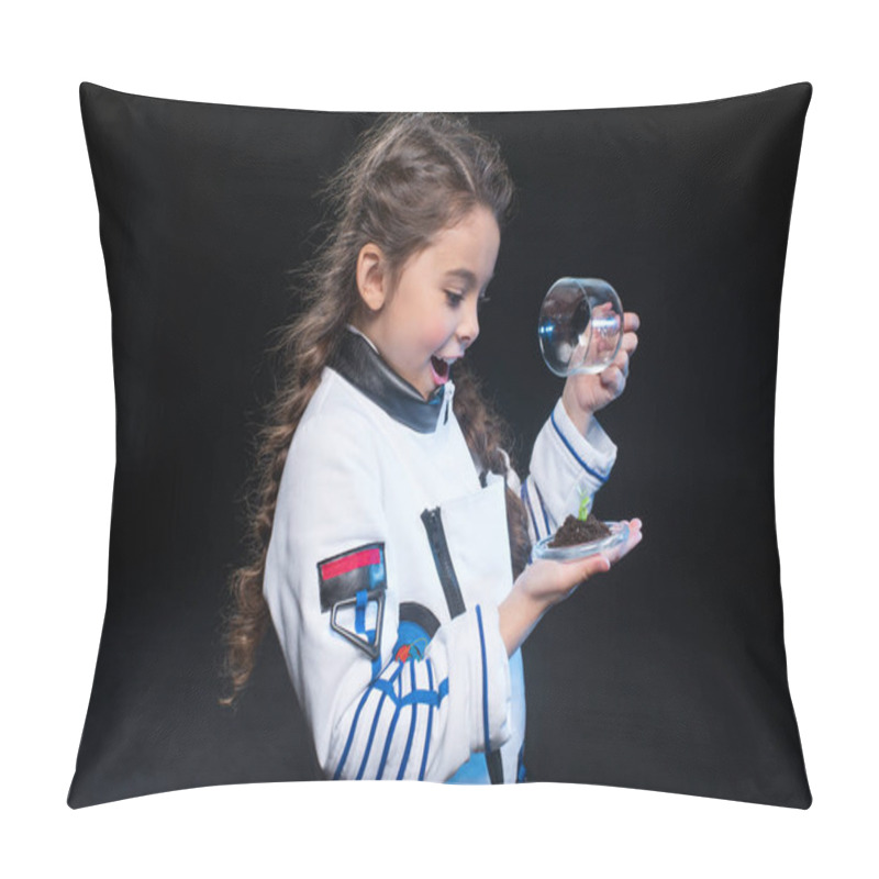 Personality  Girl Astronaut Holding Plant Pillow Covers