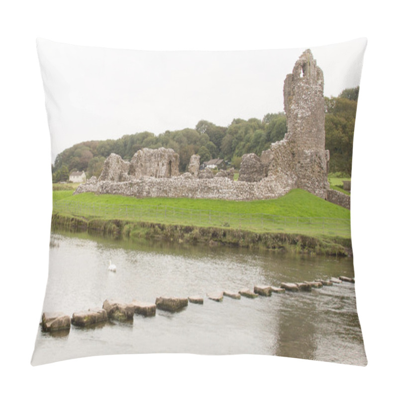 Personality  Ancient Stepping Stones Across River Pillow Covers