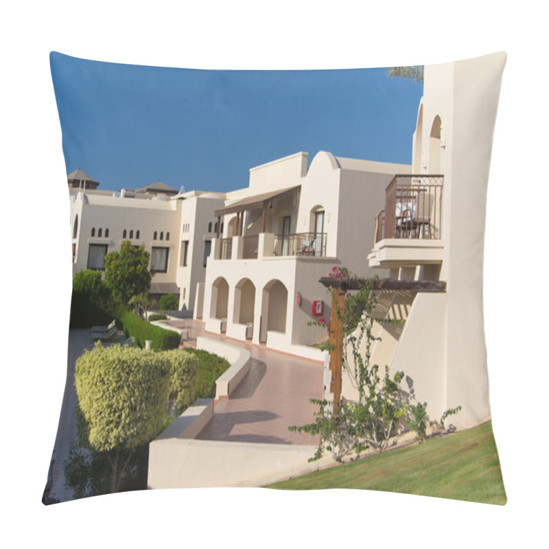 Personality  African Holiday Resort Pillow Covers