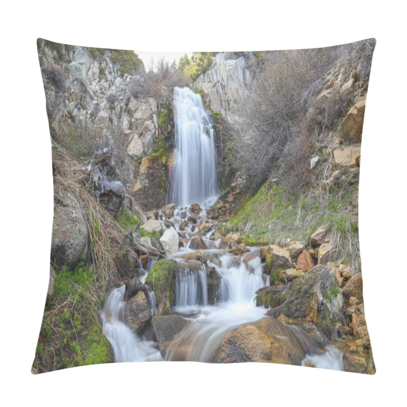 Personality  Third Creek Waterfall, Nevada - May 2020: Annual Snowmelt Creates A Waterfall In The Lake Tahoe Basin. Pillow Covers