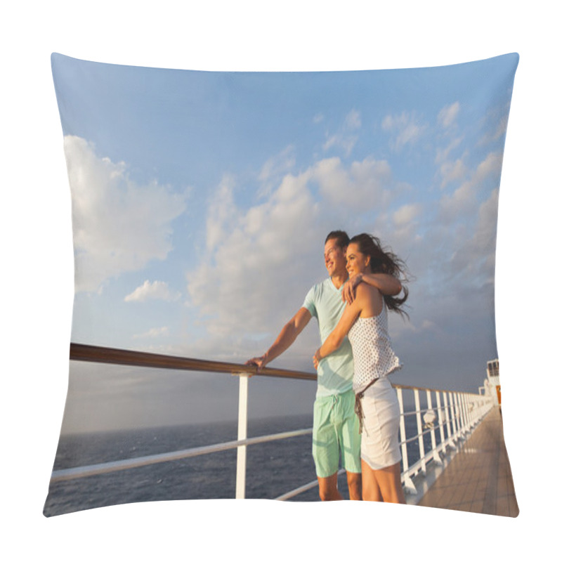 Personality  Couple Standing On Cruise Deck Pillow Covers