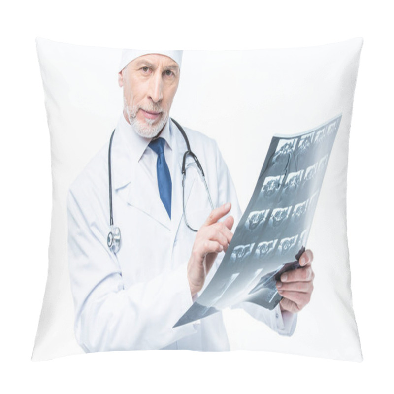 Personality  Doctor Holding X-ray Image Pillow Covers