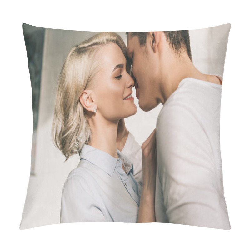 Personality  Kissing Pillow Covers