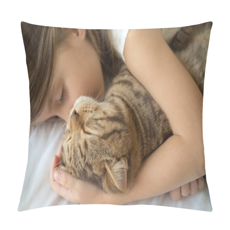 Personality  Child Sleeping With Cat Pillow Covers